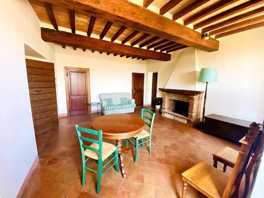 Casa Vacanze Luna Todi Exterior foto